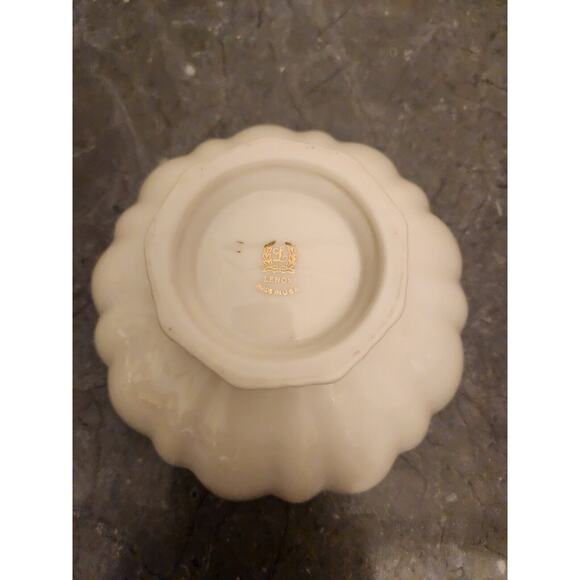 Vintage Lenox Small Footed Scalloped Bowl With Gold Trim Edging 6" USA - Picture 3 of 6